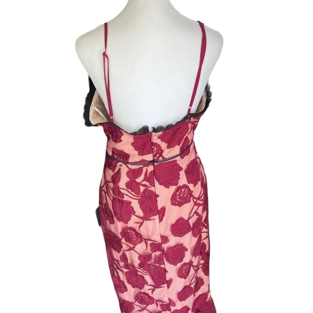 Lulus - NWT Alluring Dream Burgundy Floral Mesh Lace Trumpet Midi Dress Sz M